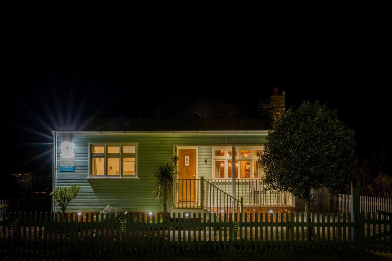 Den Of Joy Humberston Fitties Sleeps 6,Hot Tub,Log Burner Villa คลีทอร์ปส์ ภายนอก รูปภาพ