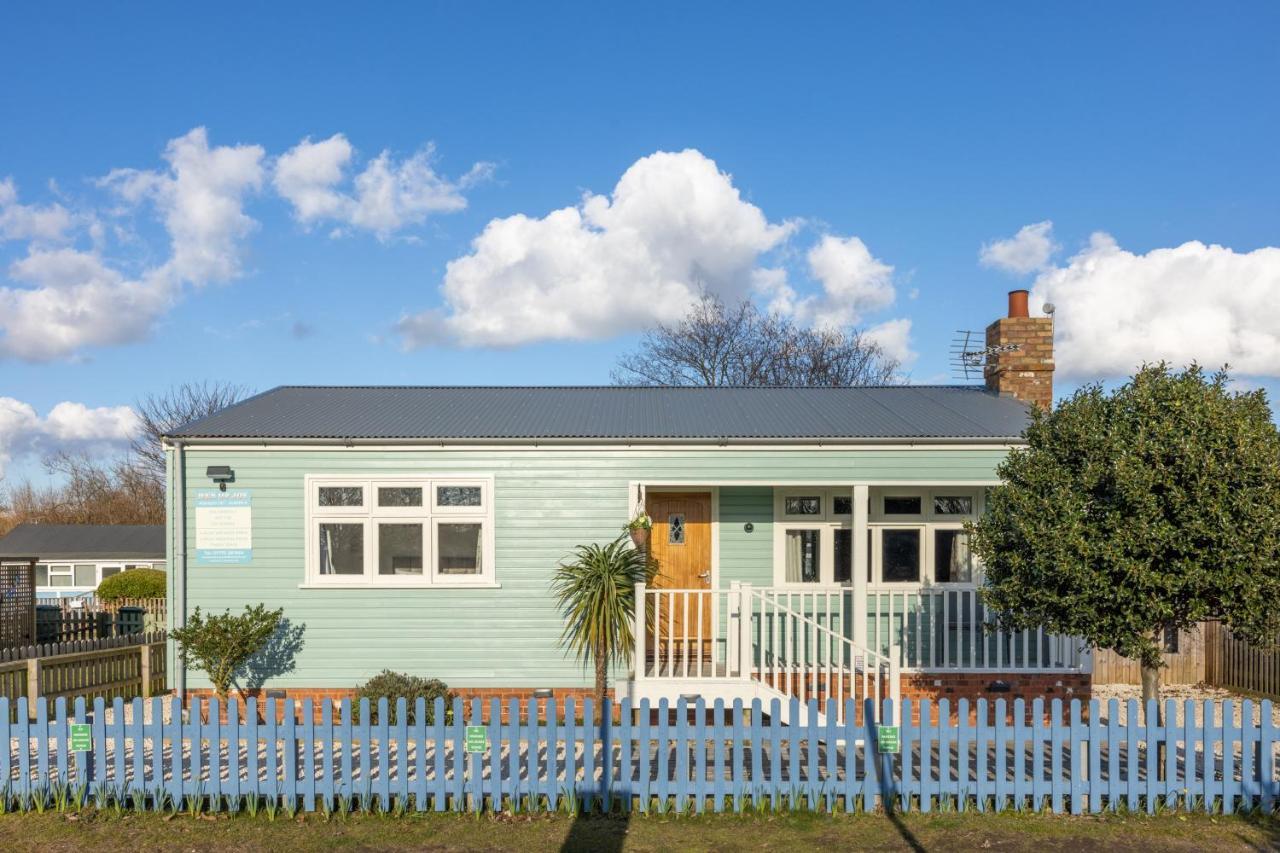 Den Of Joy Humberston Fitties Sleeps 6,Hot Tub,Log Burner Villa คลีทอร์ปส์ ภายนอก รูปภาพ